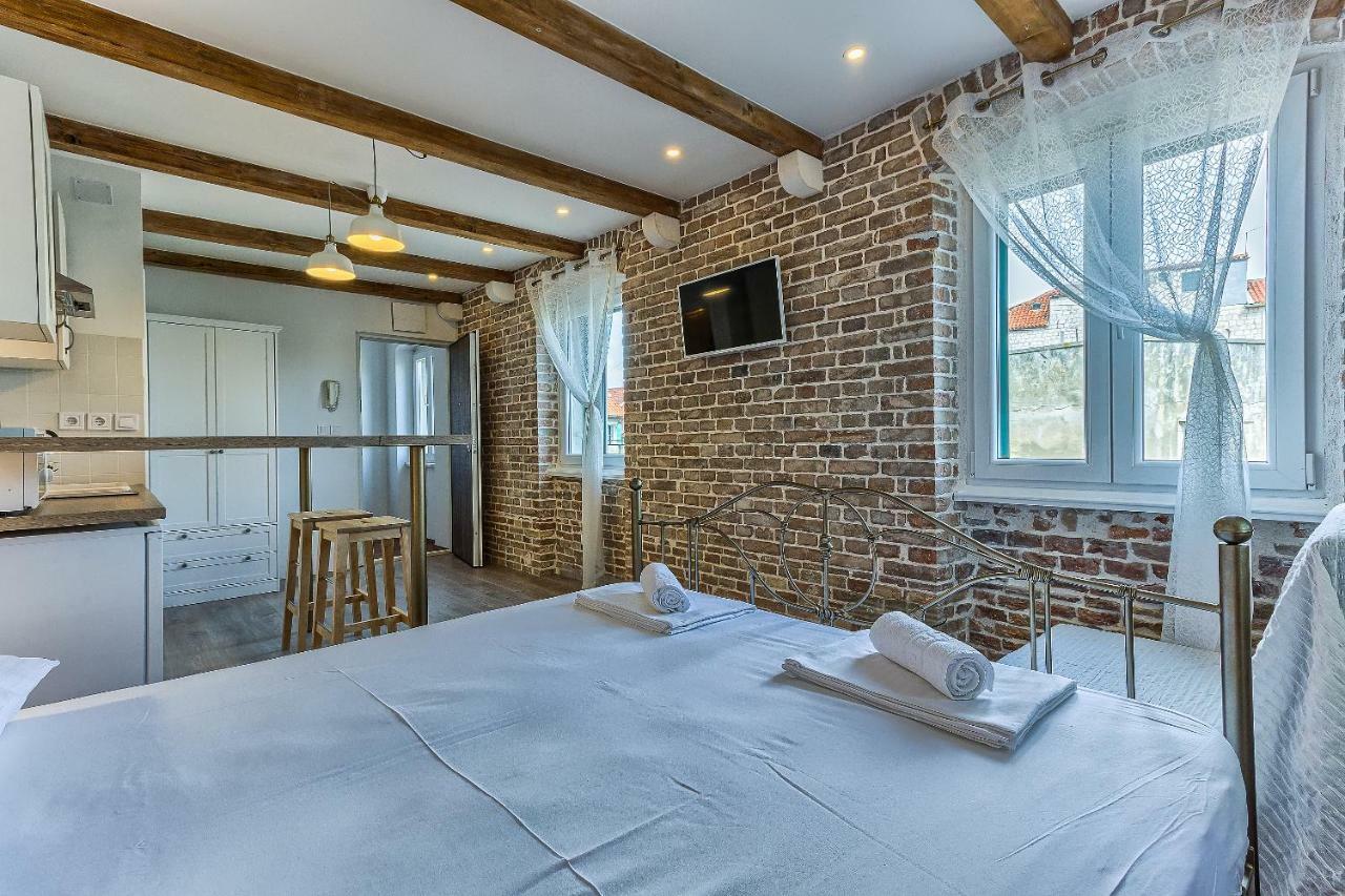 Charming Studio Apartment Split Buitenkant foto